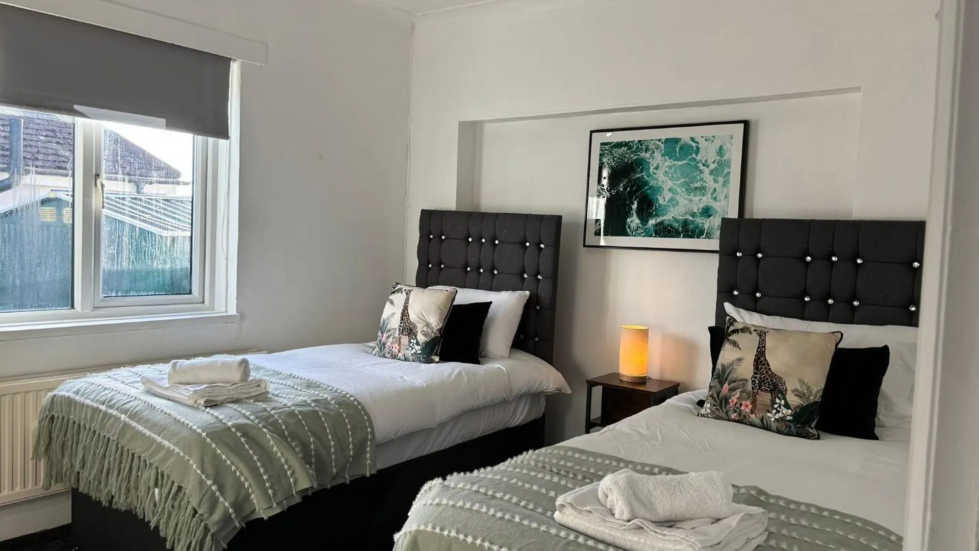아파트 Downsview House- Spacious & Cozy 3Br Close To Seaside, University & Near Amex Stadium 브라이턴